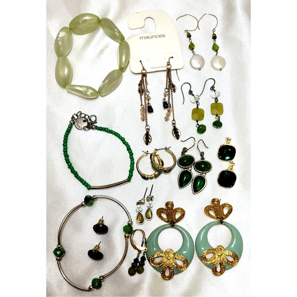 13 Pc Vintage Y2K 90s Stretch Bracelet Dangle Earrings Lot Green 1/20 GF Wires